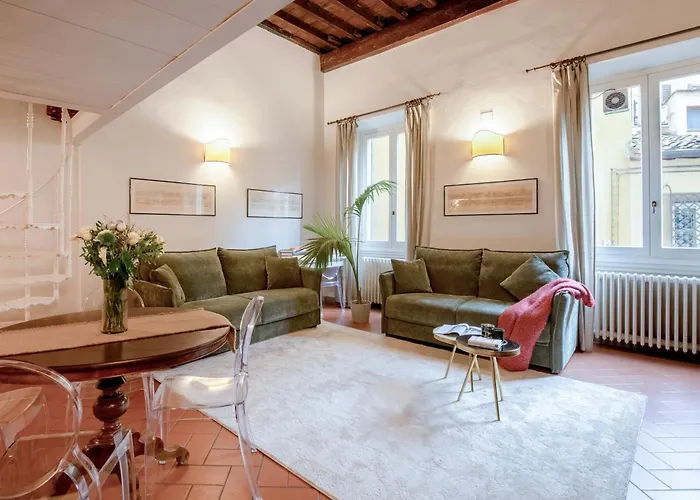 Rondinelli Charme Bijoux - Elegance In The Heart Of Florence