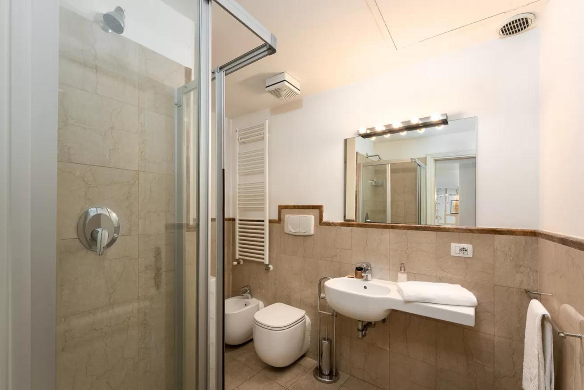 Apartment Rondinelli Charme Bijoux - Elegance In The Heart Of *