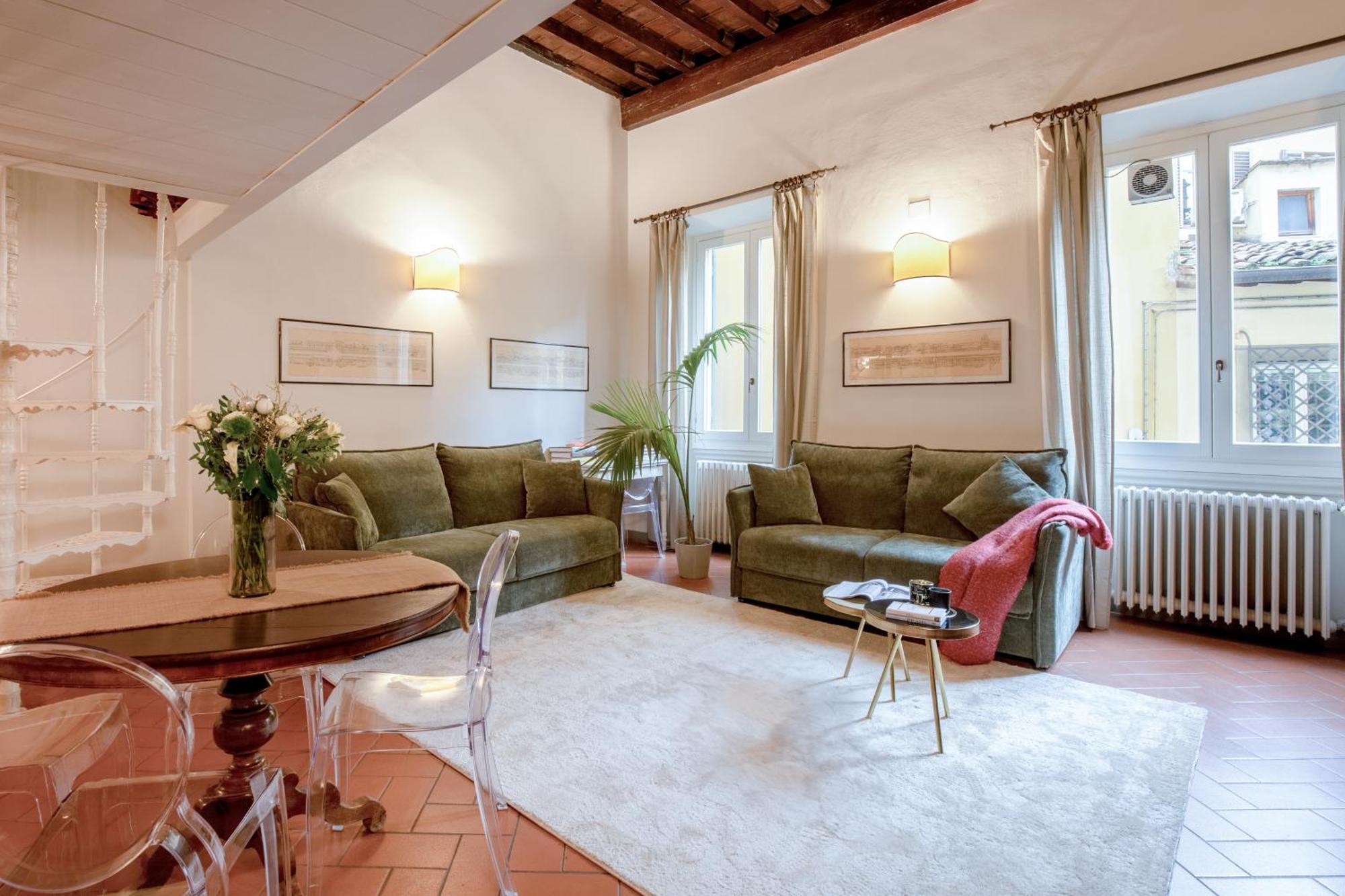 Apartment Rondinelli Charme Bijoux - Elegance In The Heart Of Florence