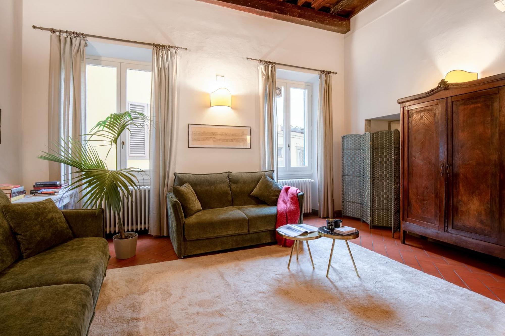 Rondinelli Charme Bijoux - Elegance In The Heart Of Apartment